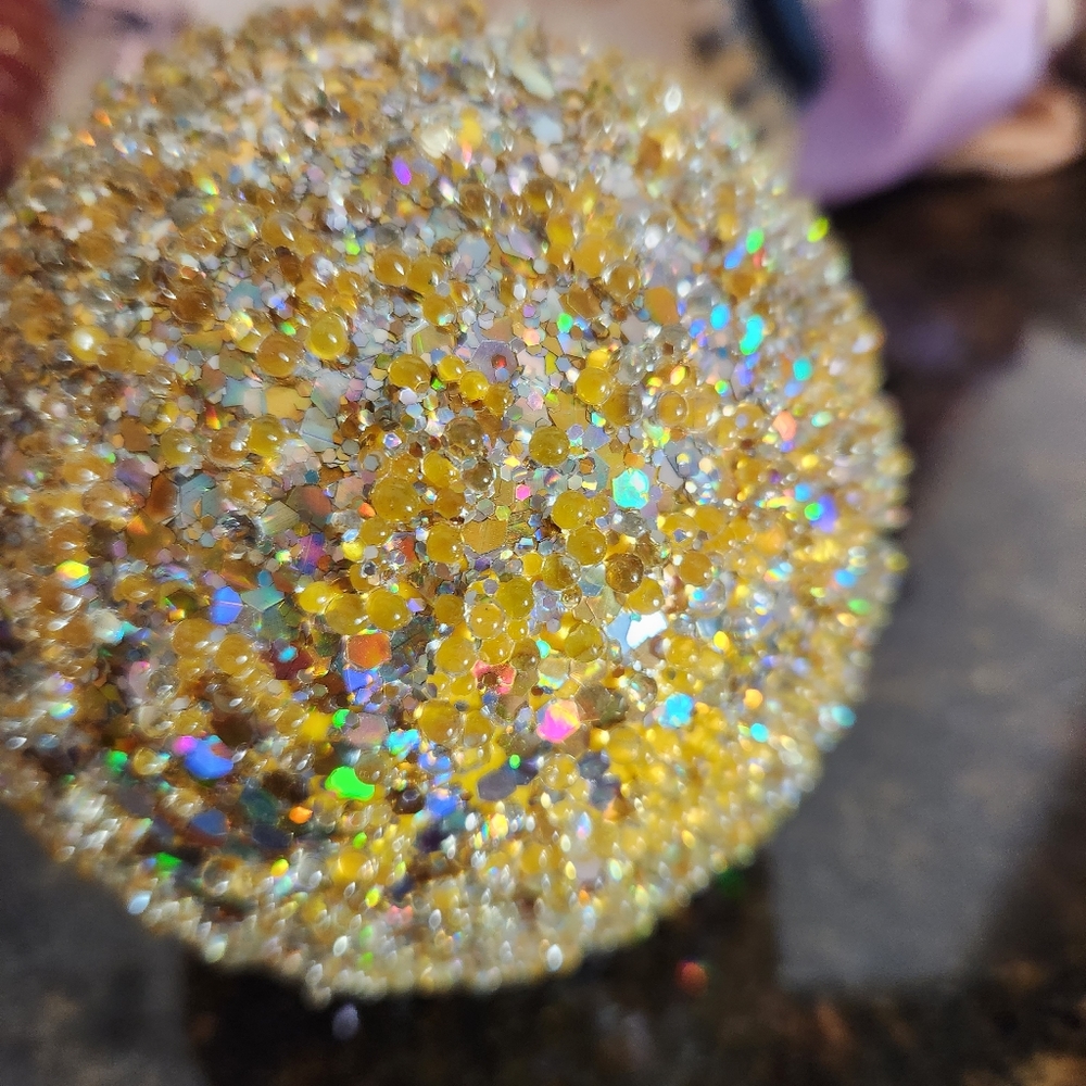 Vintage Gold chunk ornament - Picture 5 of 5